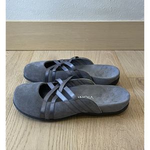 Vionic Suede and Ribbon Womens 9 Slides Slip On Gray Flats Claire